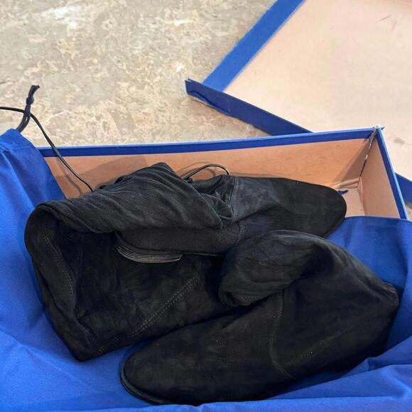 STUART WEITZMAN LOWLAND BOOTS size 9.5 M shoes, boots $950 ] - Picture 15 of 16